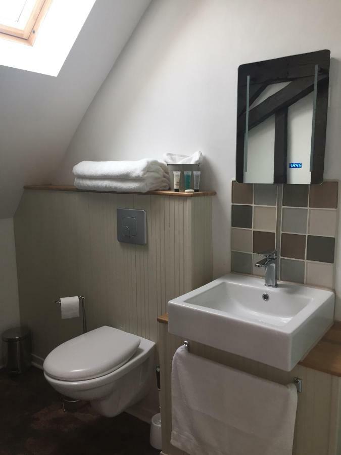 Bed and Breakfast No 3 Route De Lingramiere La Ferte-Mace Екстер'єр фото