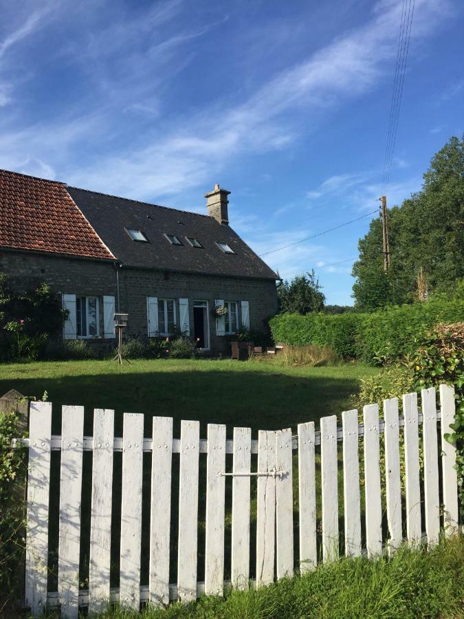 Bed and Breakfast No 3 Route De Lingramiere La Ferte-Mace Екстер'єр фото