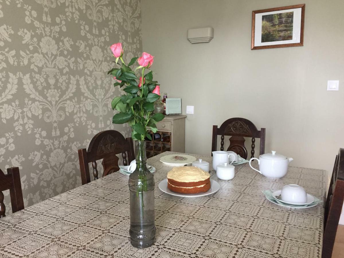 Bed and Breakfast No 3 Route De Lingramiere La Ferte-Mace Екстер'єр фото
